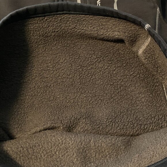 Under Armour 1/4 zip Loose Lined Long Sleeve Pullover Size Small - Picture 5 of 5